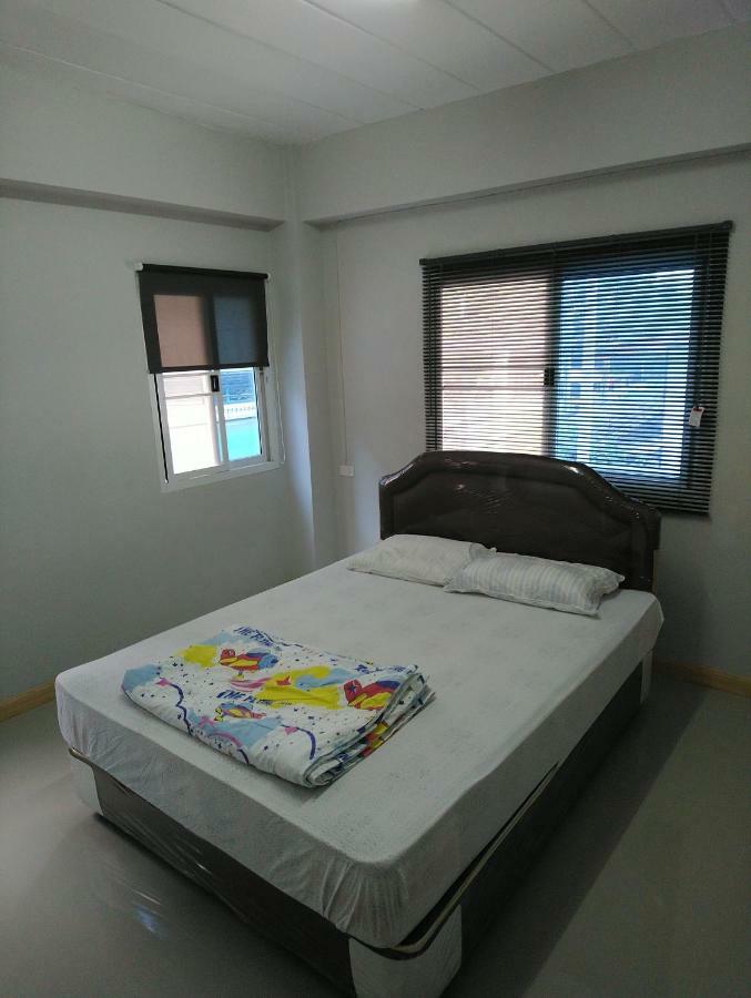 808 Bangkok Apartment Exterior photo